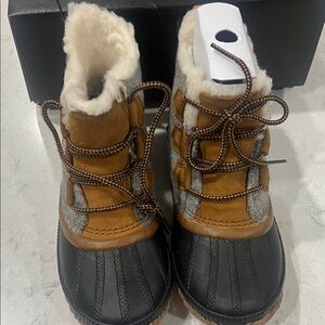 Sorel Tan and Black Waterproof Boots